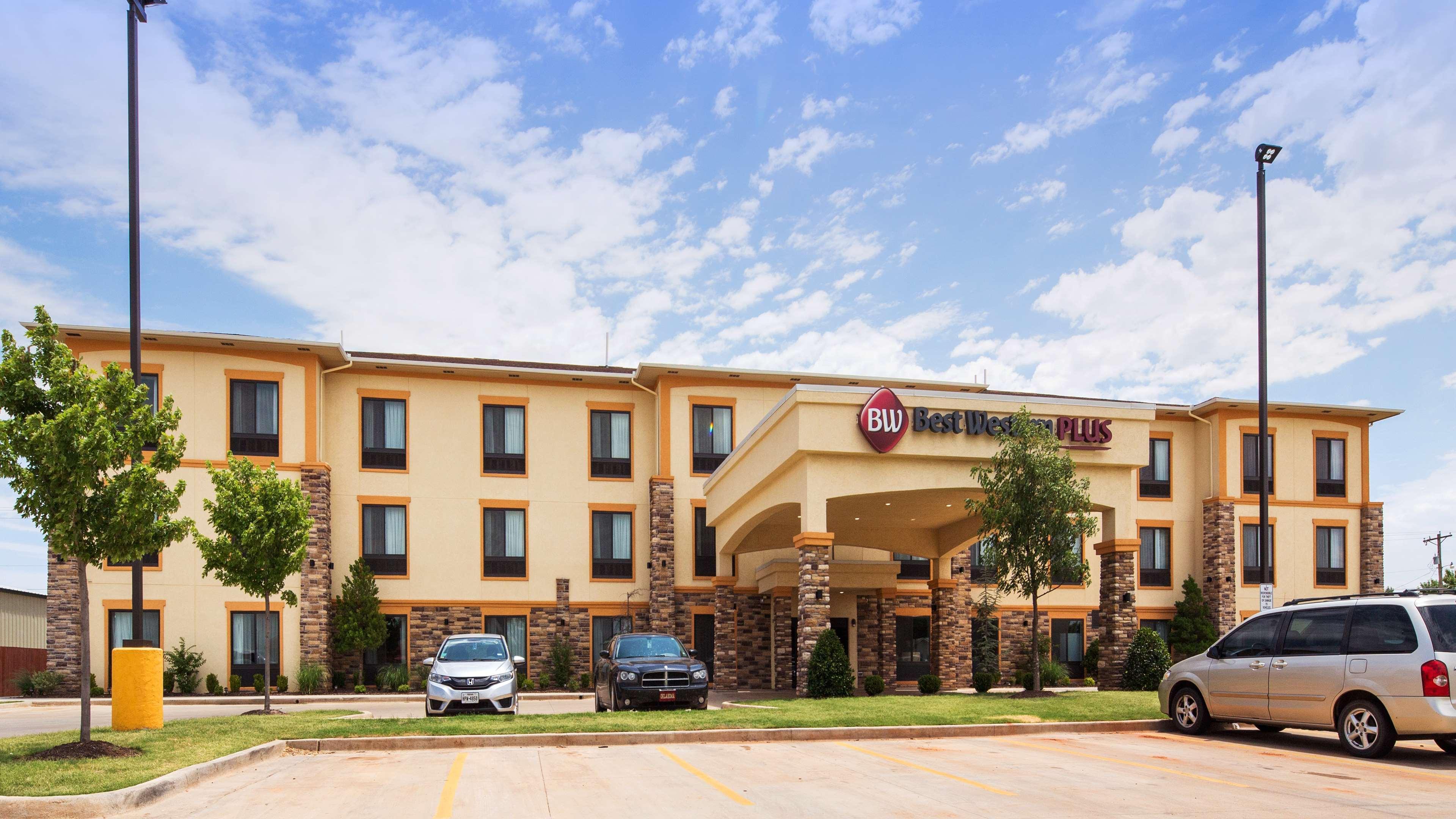 Best Western Plus Fairview Inn & Suites Екстериор снимка
